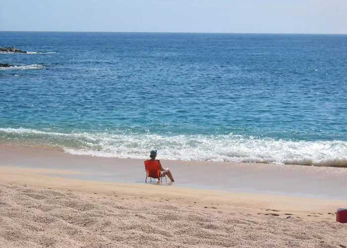 Ocean View Walk To Wifi Apartment *