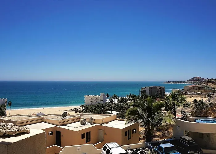Ocean View Walk To Wifi Apartment *