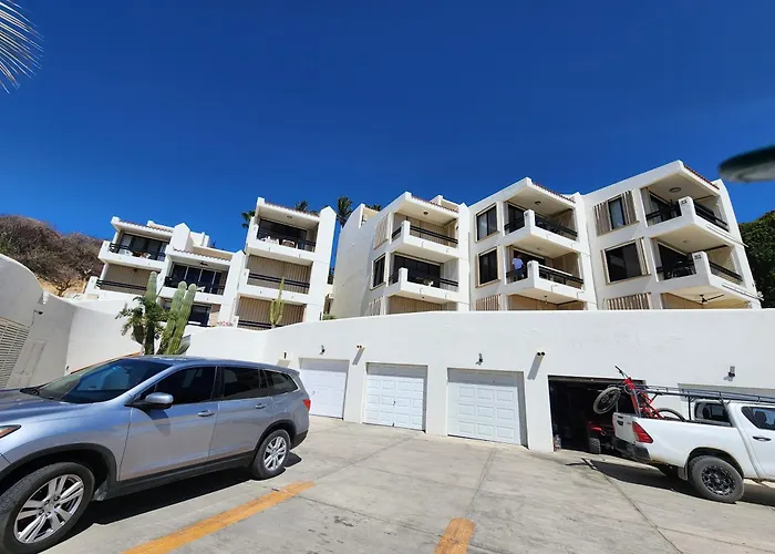 Ocean View Walk To Wifi Apartment *